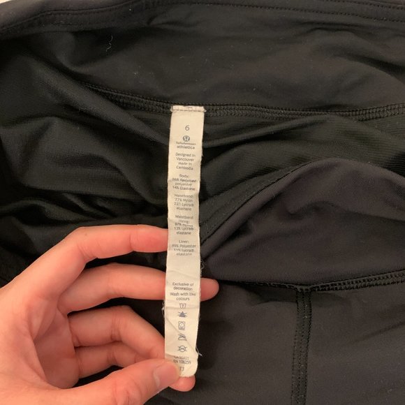 lululemon speed up shorts size 6 - Picture 10 of 15